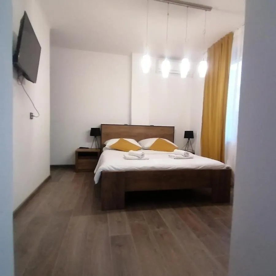Elin'S Rooms In Center بولا كرواتيا